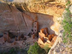 odditiesoflife:  Ancient Cliff Dwellings Cliff dwellings have