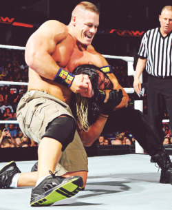 all-that-junk:  This is just how I love it: Cena dominating Seth!