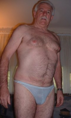 lustfulgrandpa:  aladino68:take off cock is small no Problem