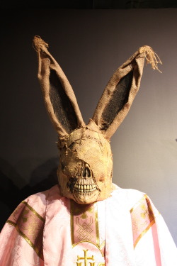 obsessedwithskulls:  Yeah this is kinda creepy.I like it!http://www.marcasgallery.com/foundation/