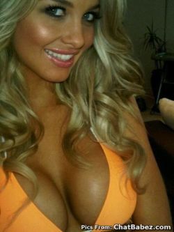 sexygirlsee:  Hot girl with a sexy body - View