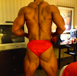 captainrockcastle:  Damn