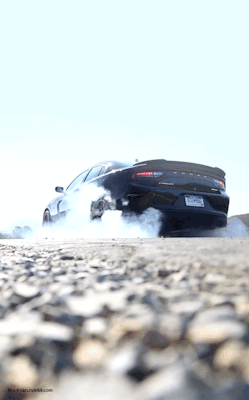 h-o-t-cars:    2015 Dodge Charger SRT Hellcat  