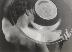 adskikafeteri2:  Dr. Paul Wolff Woman holding glass bowl 1930s