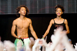 celebritiesofcolor:  Jaden and Willow Smith perform on the New