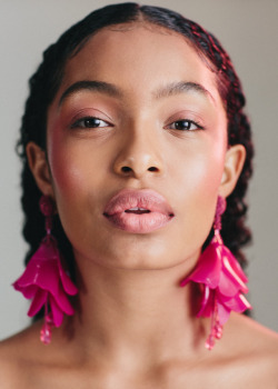 harpersbazaar:  Yara Shahidi Tests This Season’s Boldest Makeup