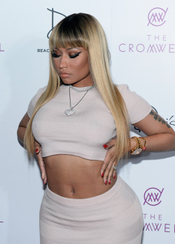 kesha-rose:  Nicki Minaj arrives at Drai’s Beach Club - Nightclub