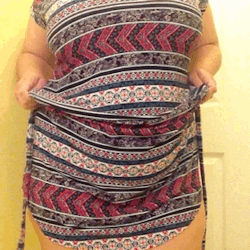 tinyandchubby:  Dresses are fun.  👗💕