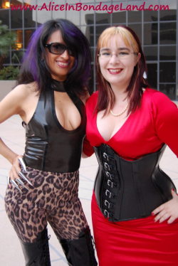 mistressaliceinbondageland: Super fun photos from DomCon 2012