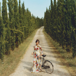 ibbyfashion:Isabeli Fontana by Tom Craig, Porter