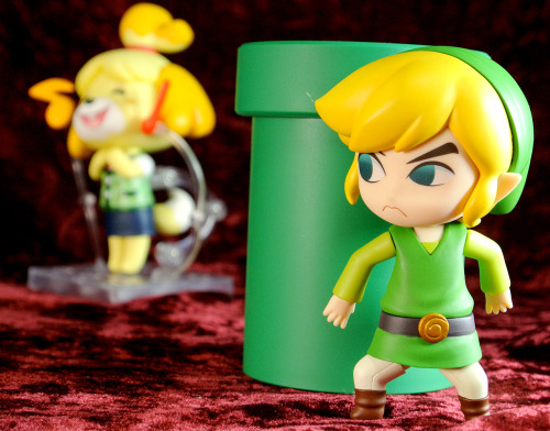 squeakykins:  muhplastic:  Nendoroid Wind Waker Link  I want this very badly