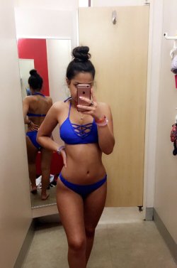 Submit your own changing room pictures now! Bikini Selfie via