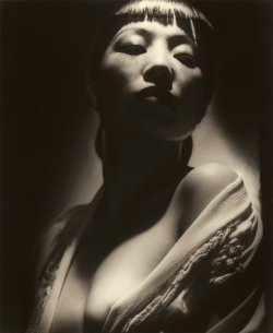 classyartgallery:    Anna Mae Wong, 1938   by   George Hurrell