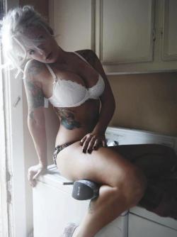 tattooedwomenarebeautiful:  Bridget Blonde 