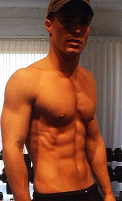 zacefronsbf:Colton Haynes   gym