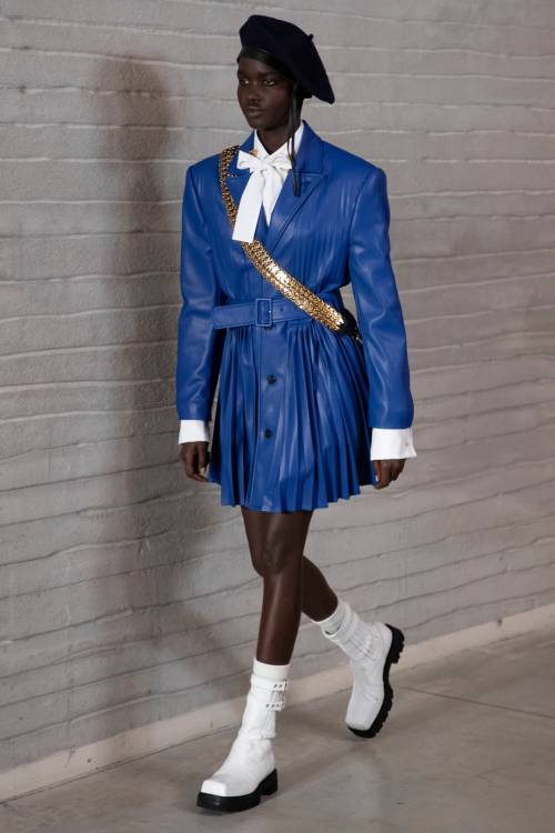 therunwayarchive:  Akon Changkou at Philosophy di Lorenzo Serafini,