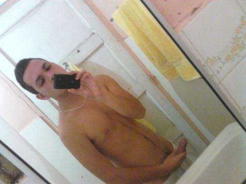 flaiteculiaorompemeelollo:  Gabriel