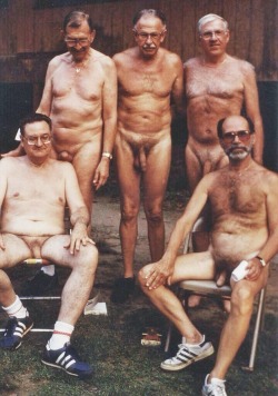 adenilsonjosegomesblr:  jay5880:  I want those standing at the