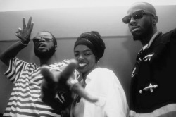 ultrahipdonthopthings:  The Fugees: Backstage at the Manhattan