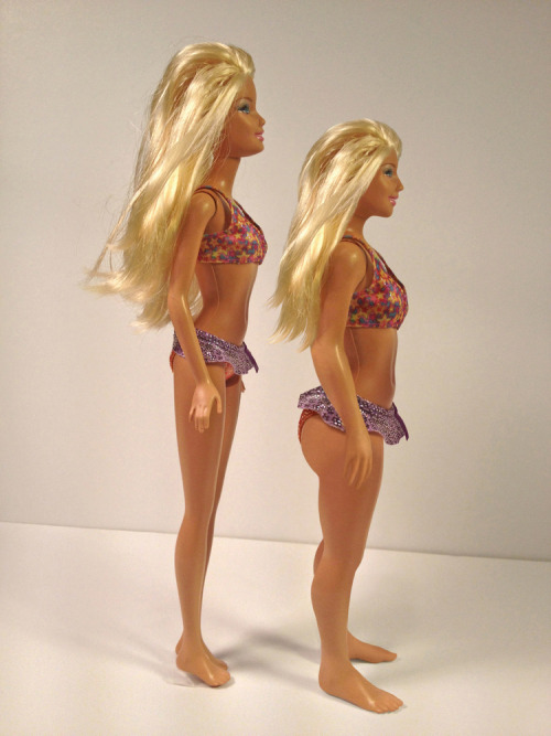 lacigreen:  This is what Barbie would look like if she were scaled to the body size of the average 19-year-old woman in the US.  (x) Given the negative impact that playing with Barbies can have on girls’ self esteem and eating patterns, how hard would
