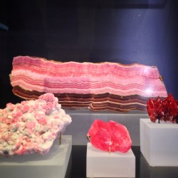 romkids:  This is a mineral called rhodochrosite. It comes in
