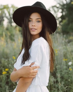 beautes-fatales:  Claire Estabrook