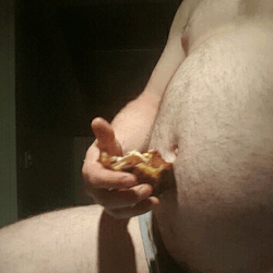 enlargemybelly:  Finishing the cake.. Feelin so heavy.. Like