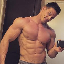 skyjane85:  Jessie Godderz(taken from twitter credit goes to