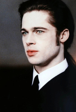 vintagegal:  Brad Pitt in Interview with the Vampire (1994) dir. Neil
