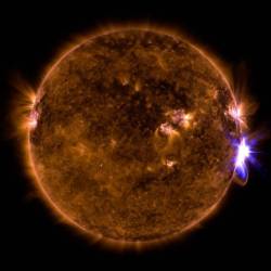 Flare Well AR2673 #nasa #apod #sdo #gsfc #sun #star #ar2673 #solarflare