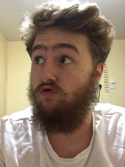 saddays-slitwrists:  I need your help Should I trim my beard?