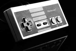 pxlbyte:  Noir Nintendo Controllers 