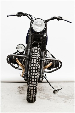 radickel:  He / Custom BMW R100RT motorcycle from Wrenchmonkees.