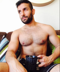 yummyhairydudes:  YUM! For MORE HOT HAIRY guys-Check out my OTHER