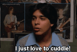 teenagepics:  If you’re a teen you must follow this blog. 