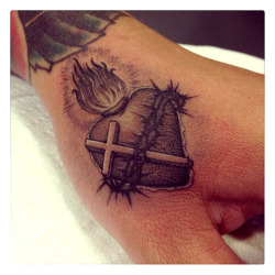 thievinggenius:  Tattoo done by Ben Grillo.