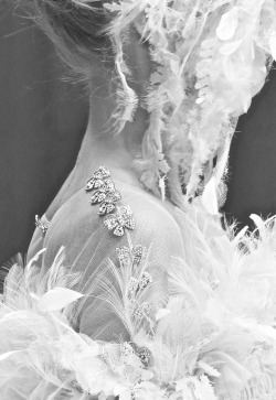 forthosewhocravefashion:  Chanel Couture S/S 2013 Details 