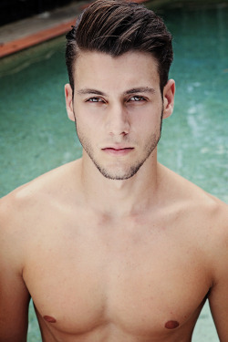 eddy-eddy:  Noah by Karim Konrad