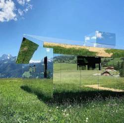 samitch04:  sixpenceee:Landscape Absorber House located in Gstaad,