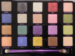 lipstick-lust:  Urban Decay Vice LTD Palette 