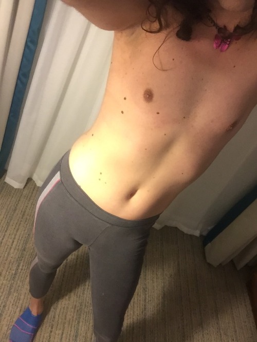 welove2peg:  Who wants to play? I wish I could strip for someone and then take something big up my ass right now.