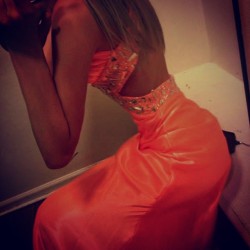 fitness-barbie:  f0rever—in—paradise:  dress 👌 #prom #dress