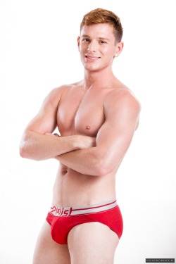 gaypornmodelspictures:Icon Male Brent Corrigan The always handsome