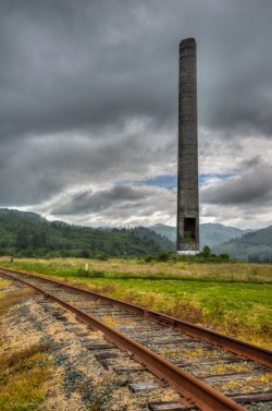 bobcronkphotography:  Abandoned Industry - An abandoned smoke