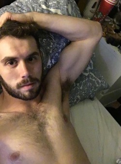 mike121193:Can’t sleep… take a somewhat provocative selfie…