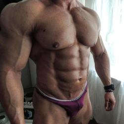 musclehealthfitnessdaily:  nicephysiques:  Adnan Adoni Gosto