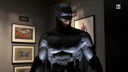 superherofeed:  Closer look at Ben Affleck’s BATSUIT for ‘BATMAN
