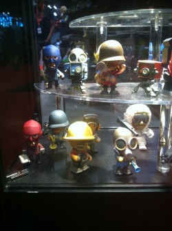 squeakykins:  drvalkyrie:  New TF2 figures!!!!  R U FUCKIN SERIOUS