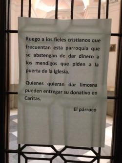 unpensadoranonimo:  Aviso del párroco de una iglesia de la calle