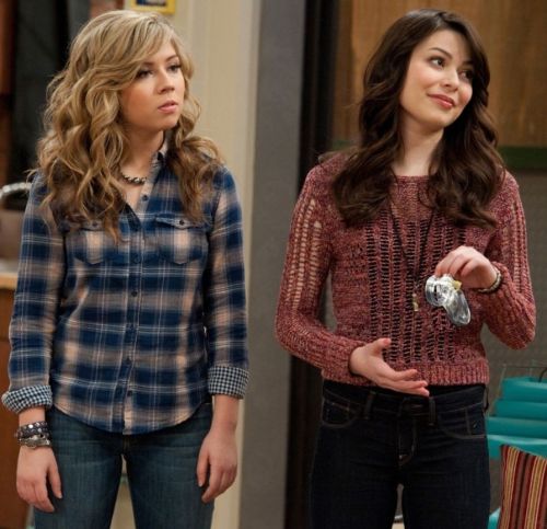 Jennette McCurdy and Miranda Cosgrove it’s time for the chastity tube!